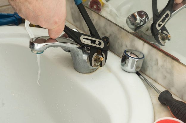 Stiff faucet handle